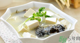 孕婦喝鯽魚湯有什么好處？孕婦喝鯽魚湯的功效與作用