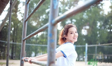 13歲女生平胸怎么辦？13歲女生平胸正常嗎？