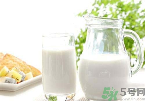 帶狀皰疹可以喝牛奶嗎？帶狀皰疹喝牛奶好不好？