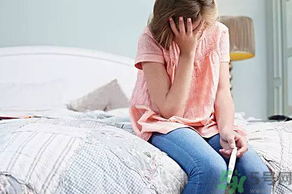 女人不孕不育是什么原因引起的？女人不孕不育怎么檢查？