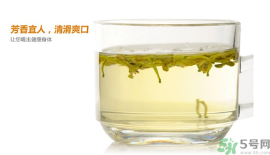金銀花可以和羅漢果一起泡水喝嗎？羅漢果金銀花茶功效及做法