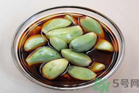  醋泡大蒜對健康有什么影響？醋泡大蒜的做法是什么？