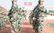 軍訓(xùn)敷面膜為什么會(huì)痛 軍訓(xùn)敷面膜會(huì)越敷越黑嗎