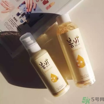 春雨水乳好用嗎？春雨蜂蜜水乳怎么樣？