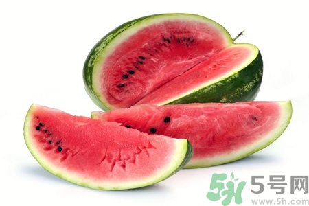 口腔潰瘍可以吃西瓜嗎？口腔潰瘍能不能吃西瓜？