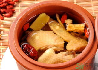 秋季干燥喝什么湯最好？秋季養(yǎng)生湯推薦