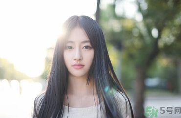 17歲女生下面很癢是為什么？高中女生下面很癢是怎么回事？