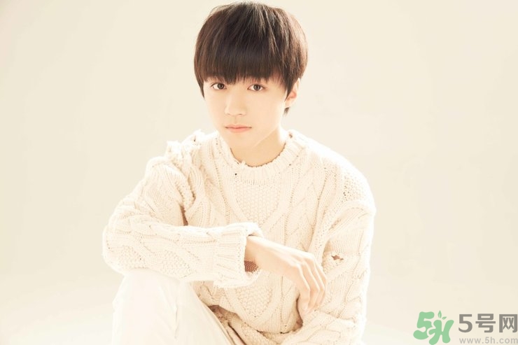 19歲男生身高體重標準是多少？19歲女生的標準身高體重是多少？