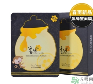 春雨面膜黑色和白色的區(qū)別 春雨面膜黑色和白色哪個好？