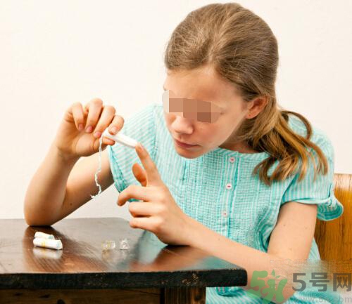 用衛(wèi)生棉條可以游泳嗎？游泳后要更換衛(wèi)生棉條嗎？