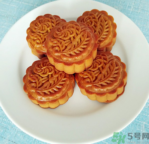 血糖高的人可以吃月餅嗎？血糖高的人怎樣吃月餅？