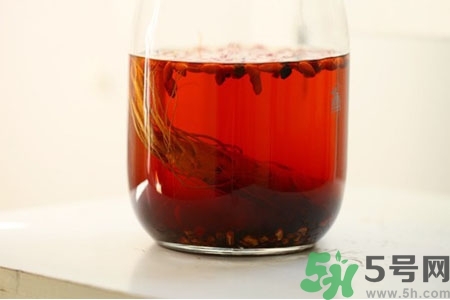 藥酒的好處有哪些？長期喝藥酒的好處有什么？
