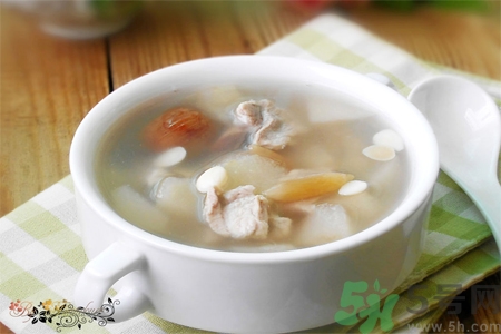 麥冬泡水喝的功效有哪些？麥冬泡水有什么禁忌？