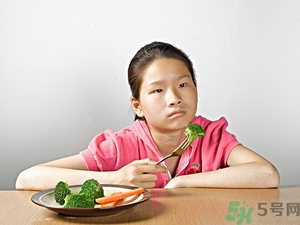 寶寶挑食不愛(ài)吃飯?jiān)趺崔k？寶寶挑食怎么辦？
