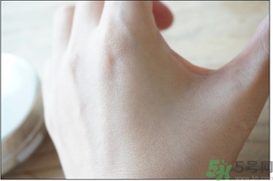 秀雅韓氣墊bb使用方法 秀雅韓秘策紫斷金屬氣墊粉底怎么用？