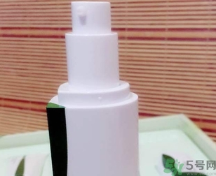 韓后茶蕊嫩白系列適合什么膚質？韓后茶蕊baby白適合敏感肌嗎？