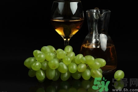 紅酒開瓶器怎么用？沒有開瓶器怎么開紅酒？