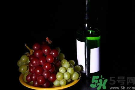 紅酒開瓶器怎么用？沒有開瓶器怎么開紅酒？
