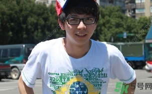 15歲男孩的標(biāo)準(zhǔn)身高應(yīng)該多高？15歲男孩的標(biāo)準(zhǔn)身高體重