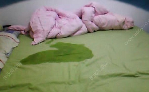 15歲男孩為什么會尿床？15歲男孩尿床怎么治療？