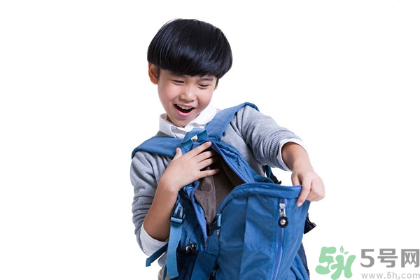 15歲男孩的標準身高應該多高？15歲男孩的標準身高體重