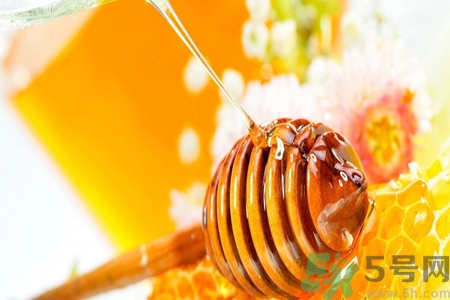 ?蜂蜜怎么吃才有營(yíng)養(yǎng)？蜂蜜的鑒別方法是什么？