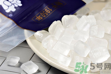 冰糖和白糖紅糖有什么區(qū)別？冰糖和普通糖有什么區(qū)別？