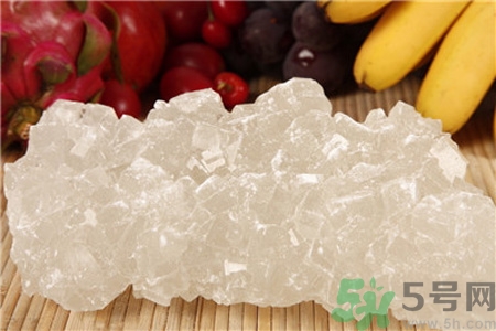 冰糖和白糖紅糖有什么區(qū)別？冰糖和普通糖有什么區(qū)別？