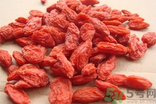 枸杞子泡酒可以壯陽嗎？枸杞子泡酒有副作用嗎？