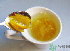 柚子皮可以泡水喝嗎？柚子皮泡水喝的功效