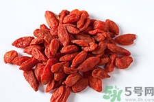 枸杞一天吃多少為宜？枸杞什么時候吃最好？