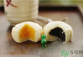 冰皮月餅和冰淇淋月餅有什么區(qū)別？冰皮月餅和冰淇淋月餅哪個好吃？