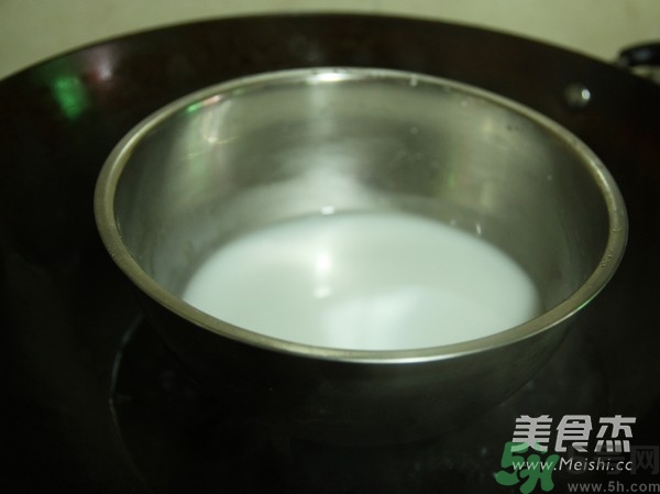 水晶月餅用的什么粉？水晶月餅的做法及配方
