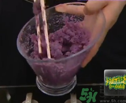 水晶月餅用的什么粉？水晶月餅的做法及配方