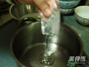 水晶月餅用的什么粉？水晶月餅的做法及配方