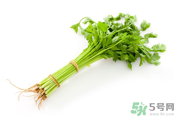 芹菜汁能去斑嗎？芹菜汁可以做面膜嗎？