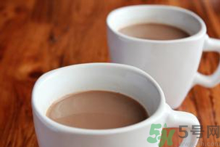 為什么喝奶茶后睡不著覺？喝奶茶會(huì)失眠怎么辦？