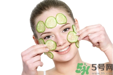 貼黃瓜片后要洗臉嗎？敷黃瓜片后需要洗臉嗎？