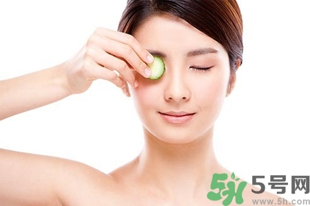 貼黃瓜片后要洗臉嗎？敷黃瓜片后需要洗臉嗎？