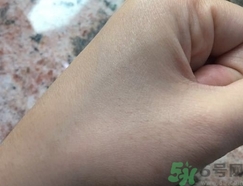 菲詩小鋪水光無瑕氣墊修顏乳怎么用？菲詩小鋪氣墊cc使用方法
