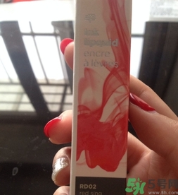 菲詩小鋪水墨絢染水潤唇彩怎么樣？菲詩小鋪唇彩好用嗎？