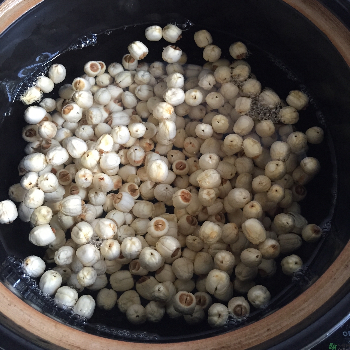 蓮蓉月餅的餡料是什么？蓮蓉月餅的餡料怎么做？