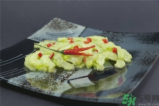 喝苦瓜汁會(huì)影響月經(jīng)嗎？來(lái)月經(jīng)可以喝苦瓜汁嗎？