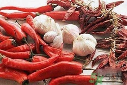 流鼻血不能吃什么食物？流鼻血吃什么好？