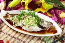 如何挑選新鮮魚？怎樣吃到不被污染的魚？