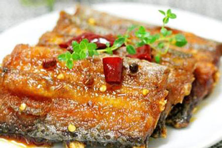 如何挑選新鮮魚？怎樣吃到不被污染的魚？