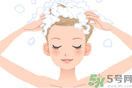 頭皮癢白醋可以洗頭嗎？頭皮癢怎么用醋洗頭？