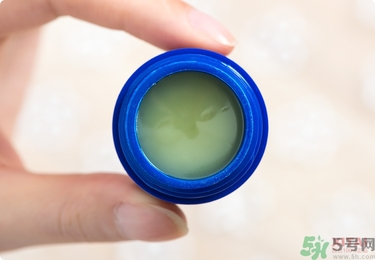 Blistex碧唇小藍罐好用嗎？怎么用？