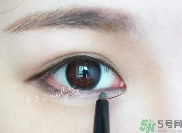 iu李智恩桃花妝怎么化？iu李智恩桃花妝怎么打造？