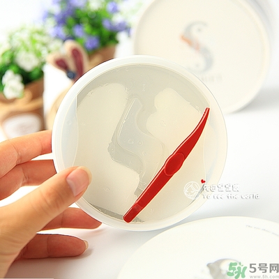 spa蛇毒眼膜使用方法 蛇毒眼膜敷完要洗掉嗎？